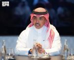 في باريس.. وزير الإعلام يلتقي الوفد الإعلامي المرافق لزيارة ولي العهد إلى فرنسا