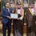 أمير منطقة جازان يتسلّم شهادة انضمام مرصد المنطقة إلى شبكة المراصد الحضرية العالمية التابعة للأمم المتحدة
