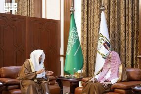المفتي العام يستقبل مدير هيئة الأمر بالمعروف بمكة في الطائف