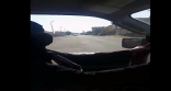 سعودي يُصوِّر زوجته وهي تقود السيارة ليناشد المسؤولين (فيديو)