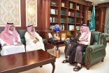 الأمير محمد بن ناصر يتسلم دعم شركة إسمنت الجنوب لمجلس التنمية السياحي بالمنطقة