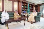 الأمير محمد بن ناصر يستقبل رئيس وأعضاء جمعية الرواد الشبابية بجازان