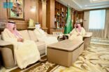 نائب أمير جازان يتسلّم التقرير الشامل لأداء “تعليم جازان” وخططه المستقبلية