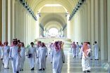 معلمو الجامعات يقعون في فخ “دمج التعليم”