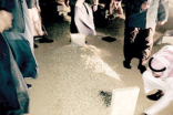 عابثون يرسمون “الصليب” على قبور حفر الباطن
