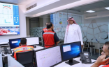 رئيس الهلال الأحمر يتفقد غرفة العمليات المركزية لمتابعة سير العمل باستقبال البلاغات الإسعافية